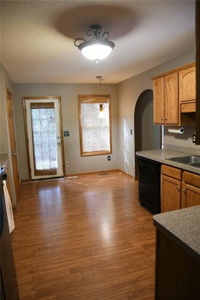 140 Walkers Pond Dr, Villa Rica, GA 30180 - photo 1