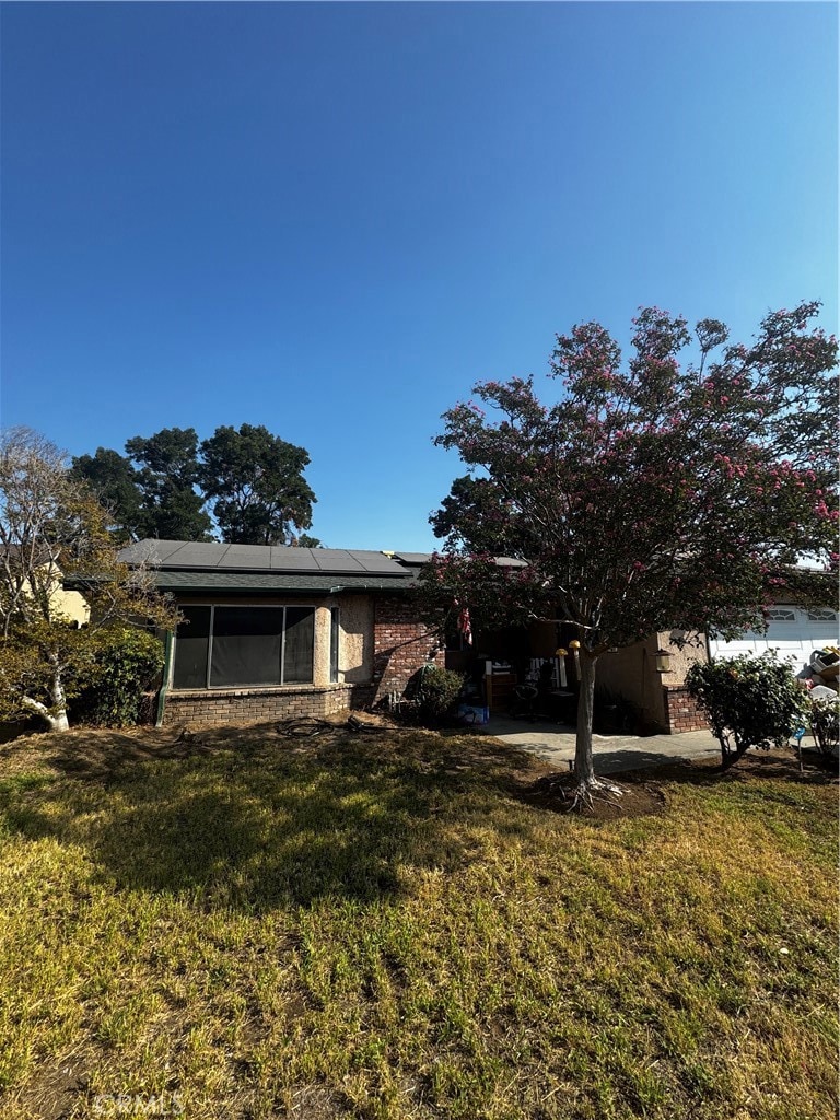 5252 W Holland Ave, Fresno, CA 93722 - photo 1