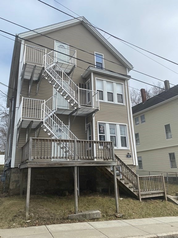 31 Hanover St unit 3, Fall River, MA 02720 - photo 1