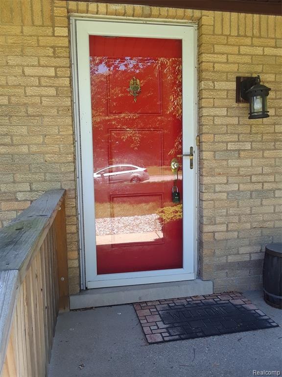 7775 Coventry Ave, Grosse Ile, MI 48138 - photo 1