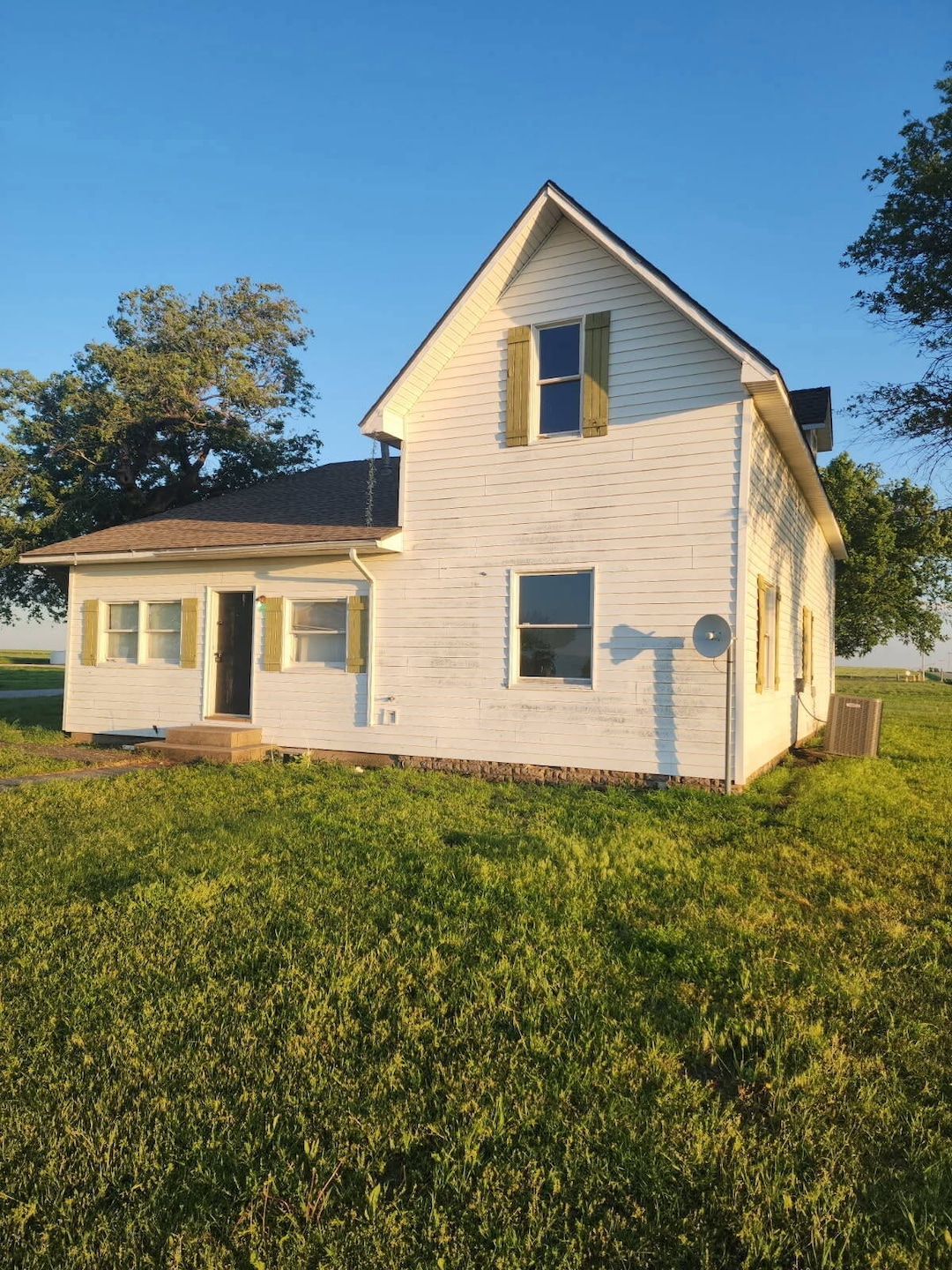 For Sale $200,000 • Co-Listing Agent