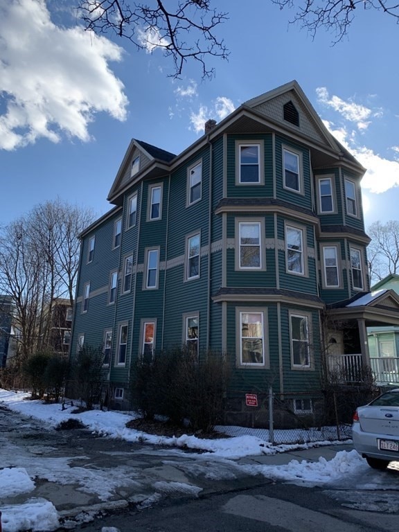 32 Custer St unit 1, Jamaica Plain, MA 02130 - photo 1