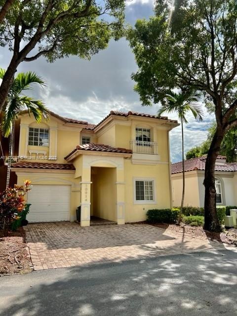 10914 NW 69th Terrace, Doral, FL 33178 - photo 1