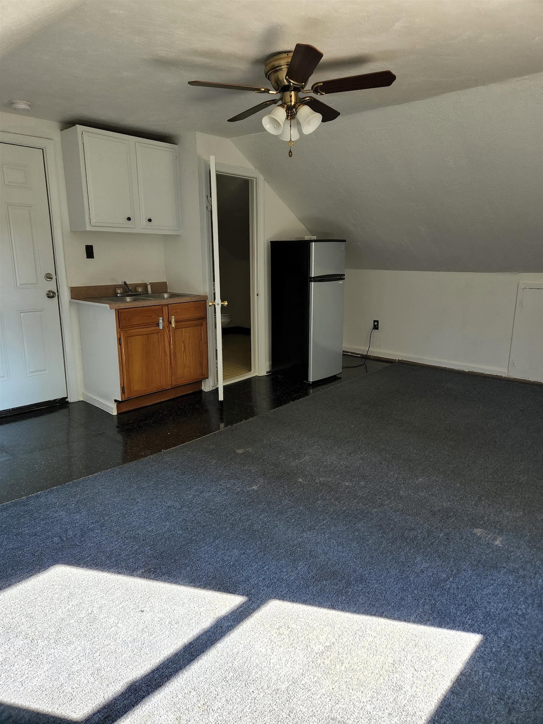 14 Preston St unit 2A, Hillsborough, NH 03244 - photo 1