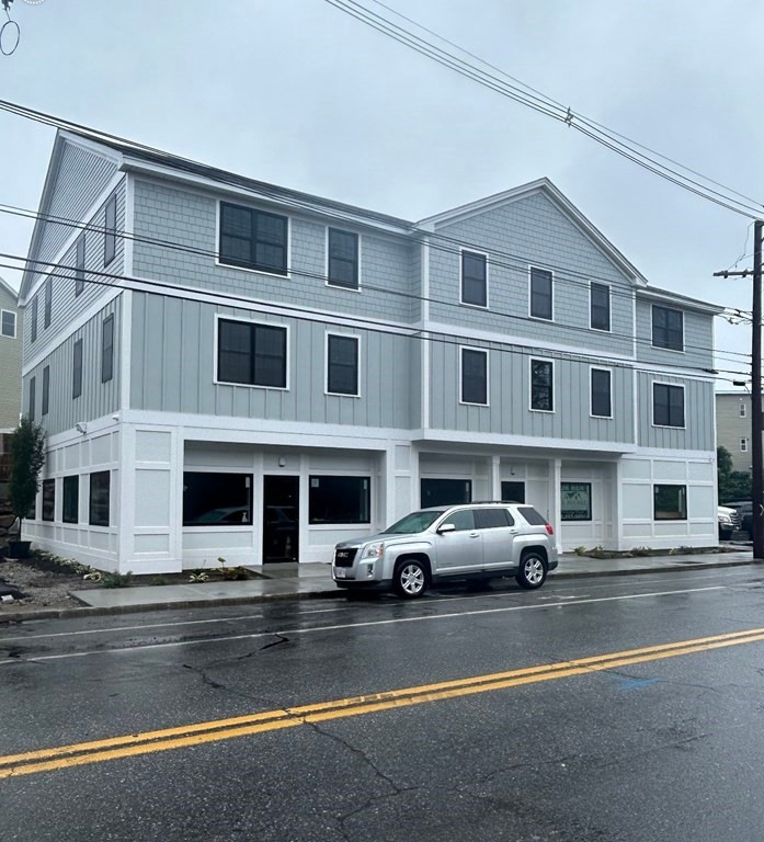 135 Chelmsford St unit 1, Lowell, MA 01851 - photo 1