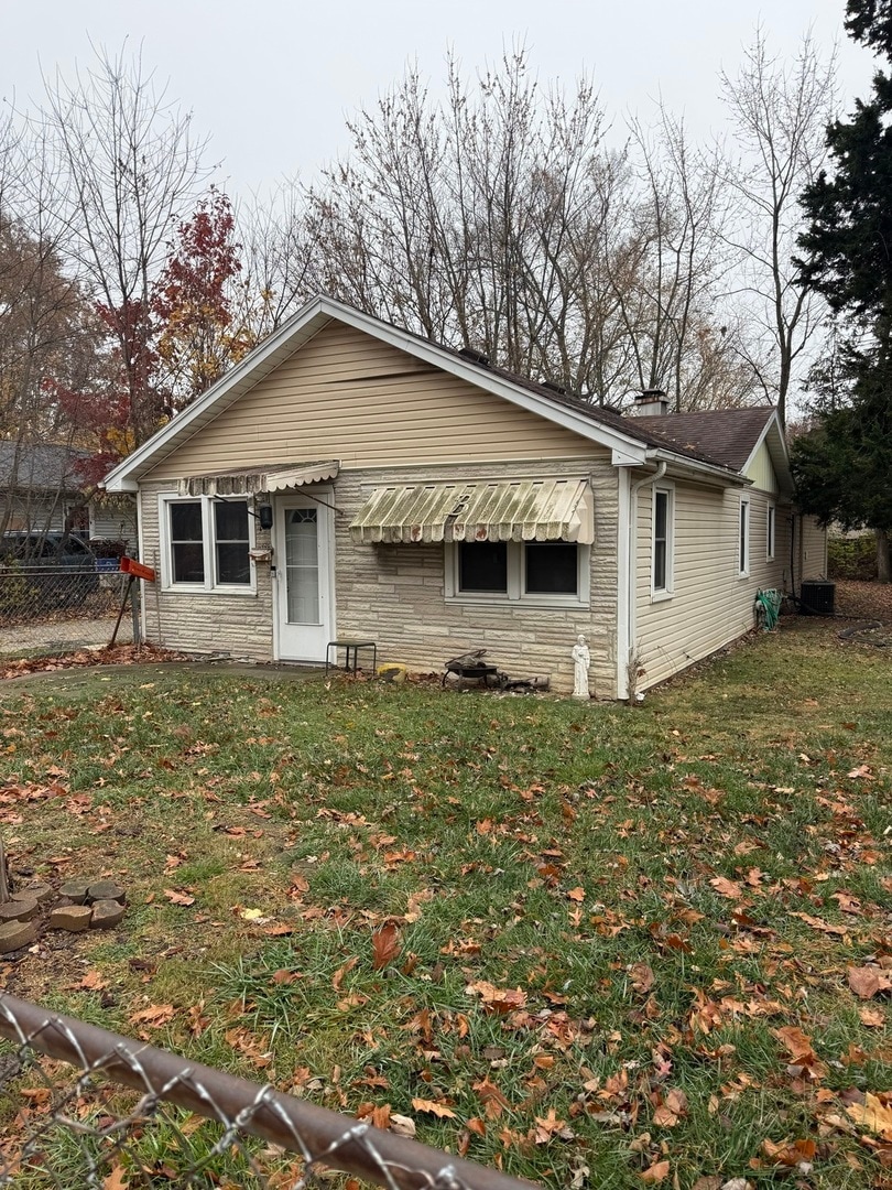 unlisted-address, Urbana, IL 61801 - photo 1