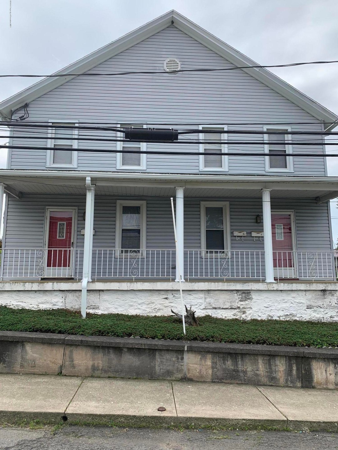 119 Middle St, Taylor, PA 18517 - photo 1