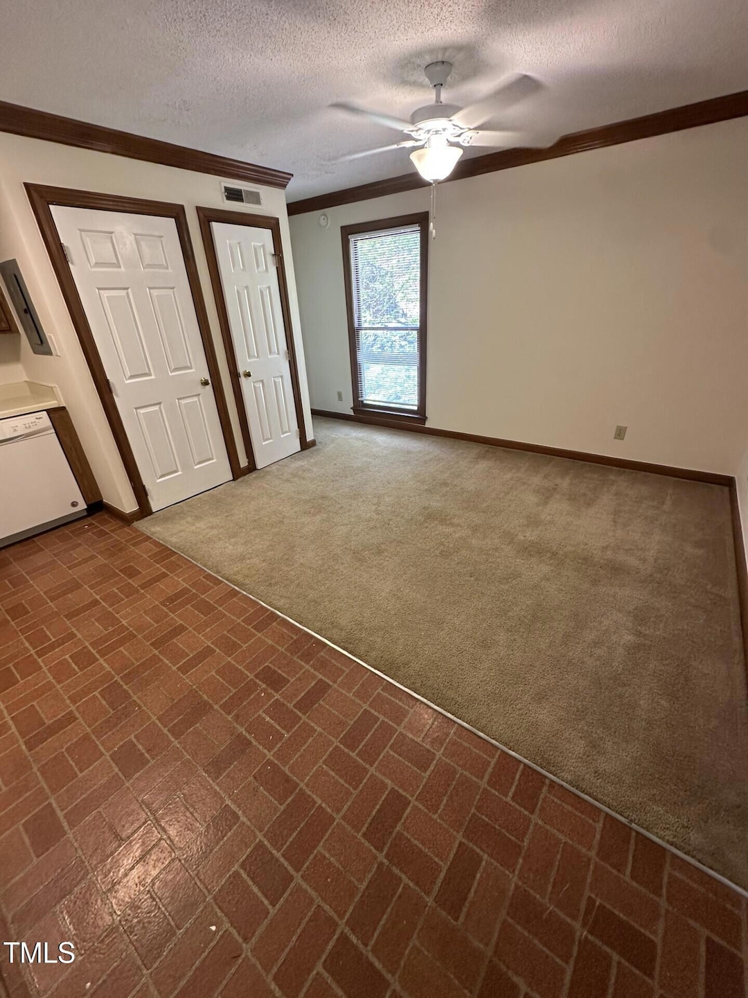 For Rent $1,095/month