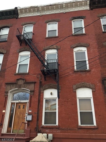 330 Broadway, Newark, NJ 07104 - photo 1