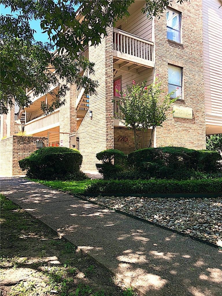 2210 Pearl St unit 304, Austin, TX 78705 - photo 1