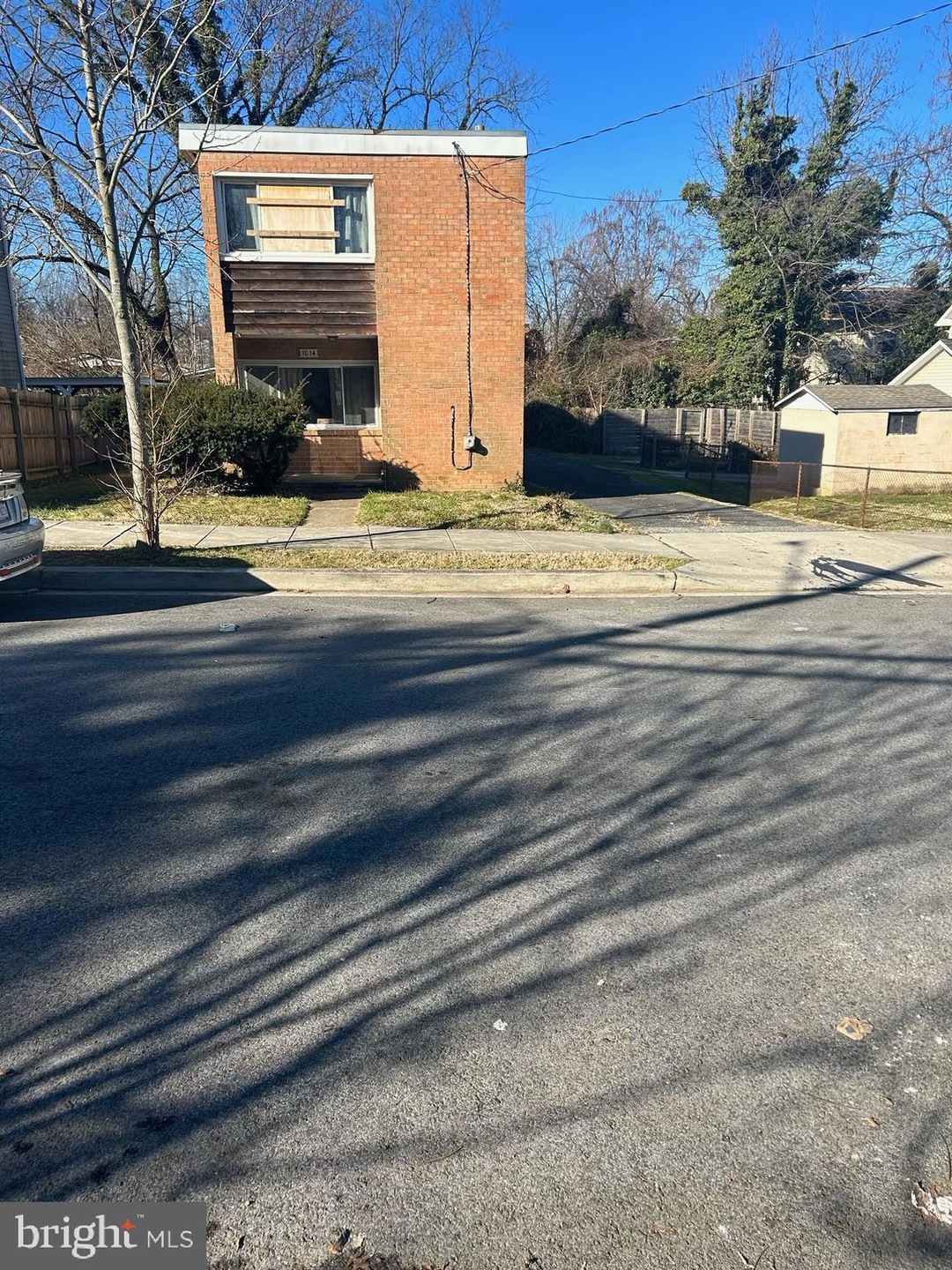 1014 50th Place NE, Washington, DC 20019 - photo 1