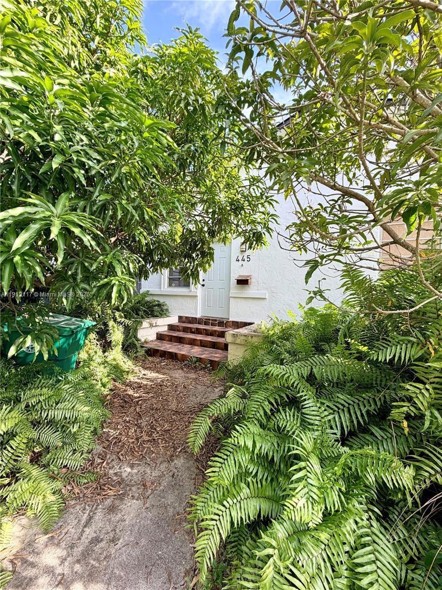 For Sale $1,300,000 • Co-Listing Agent