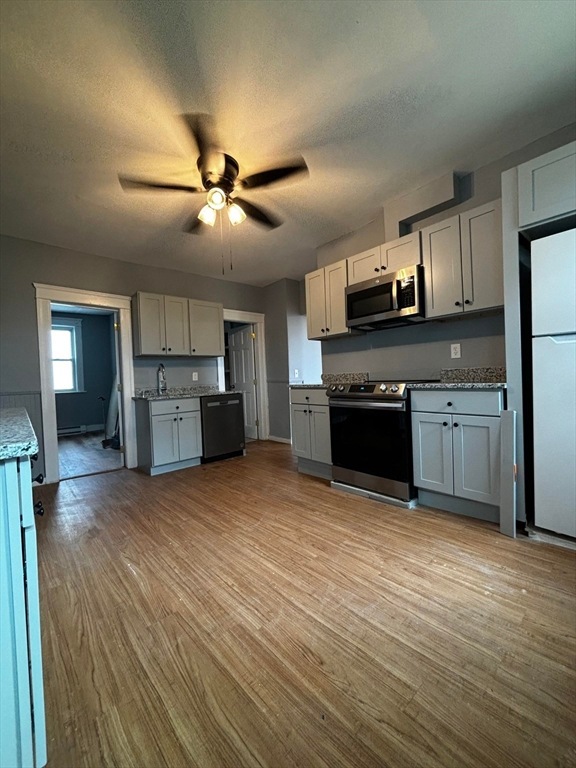 217 Beacon St unit 3, Worcester, MA 01610 - photo 1