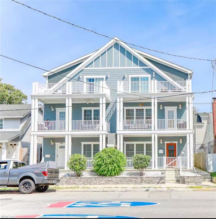 For Sale $700,000 • Co-Listing Agent