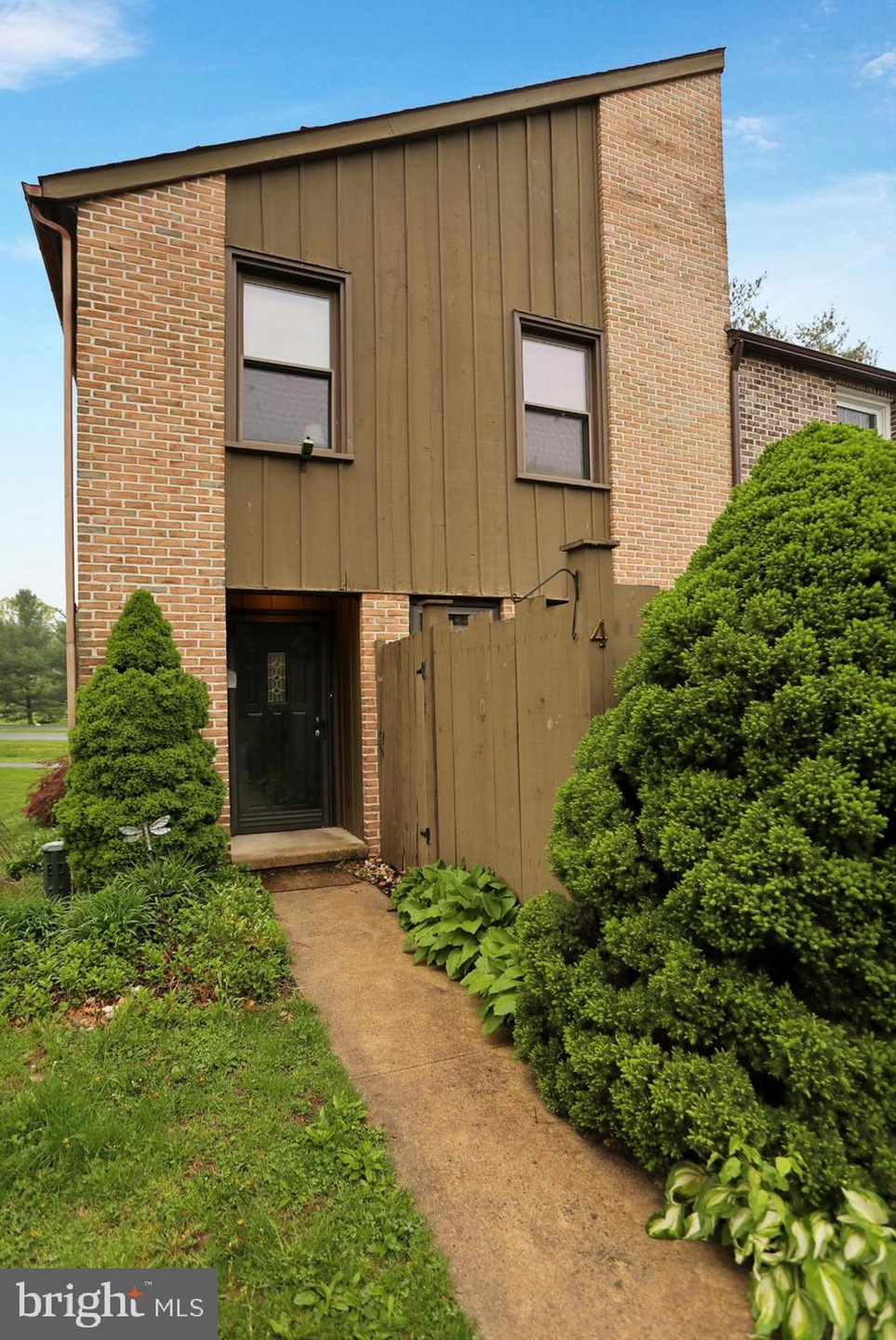4 Club Ln unit 1, Reading, PA 19607 - photo 1