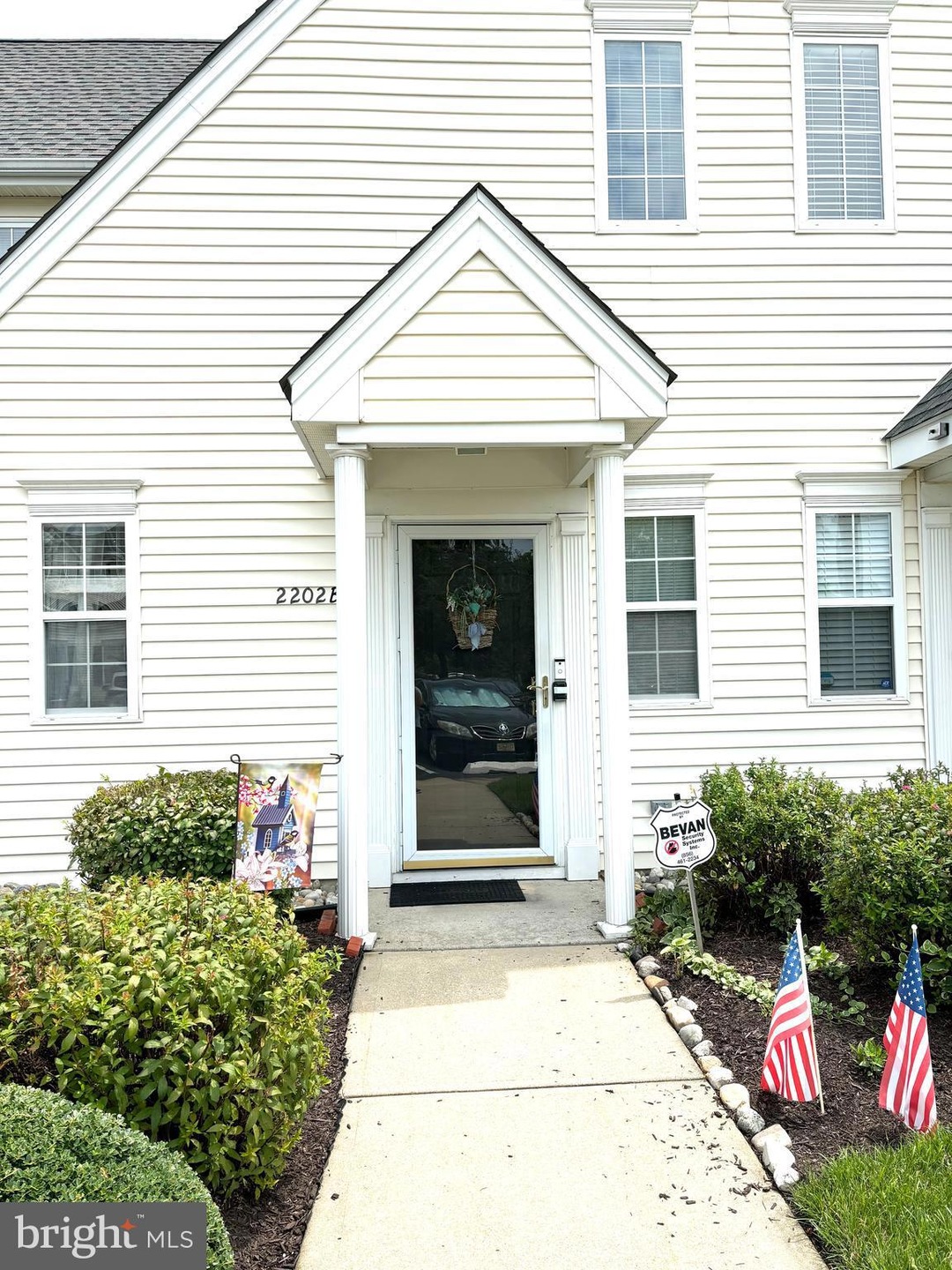 2202B Bluegrass Dr unit 2202, Mount Laurel, NJ 08054 - photo 1