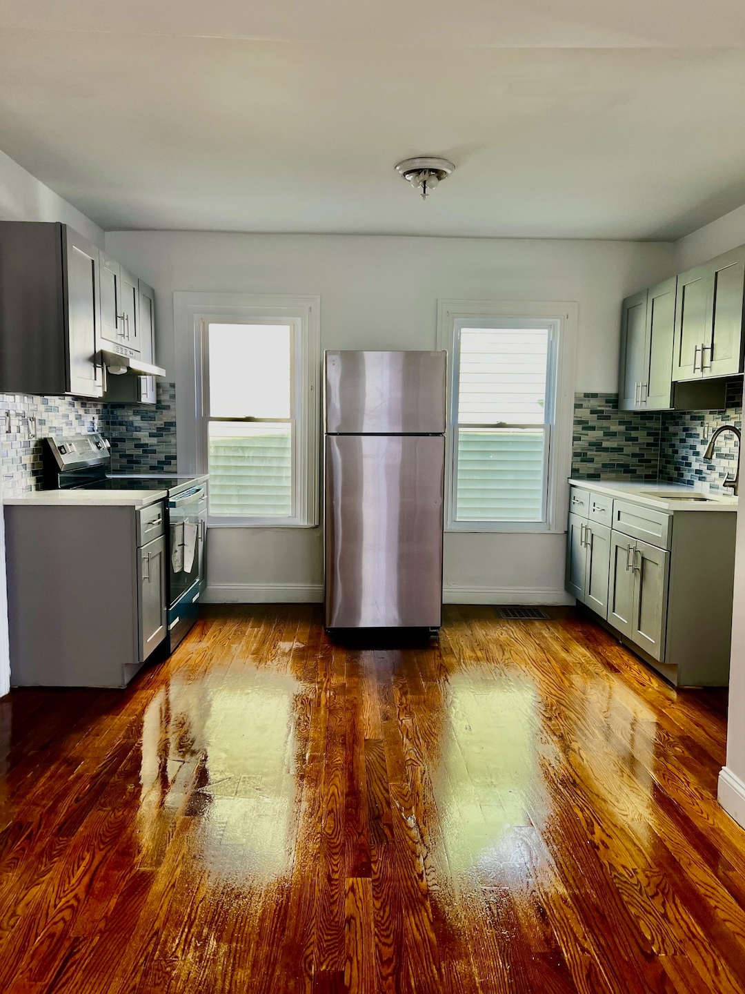 1248 Pembroke St, Bridgeport, CT 06608 - photo 1