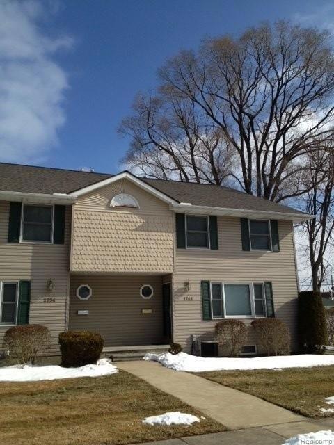 2742 Wright St unit 3, Port Huron, MI 48060 - photo 1