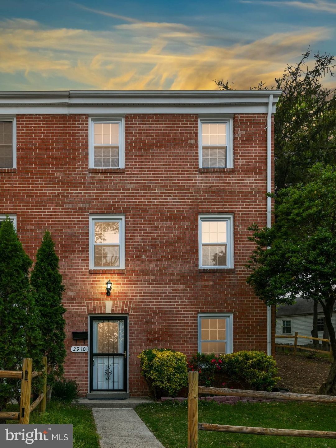 2910 Wythe Ct, Woodbridge, VA 22191 - photo 1