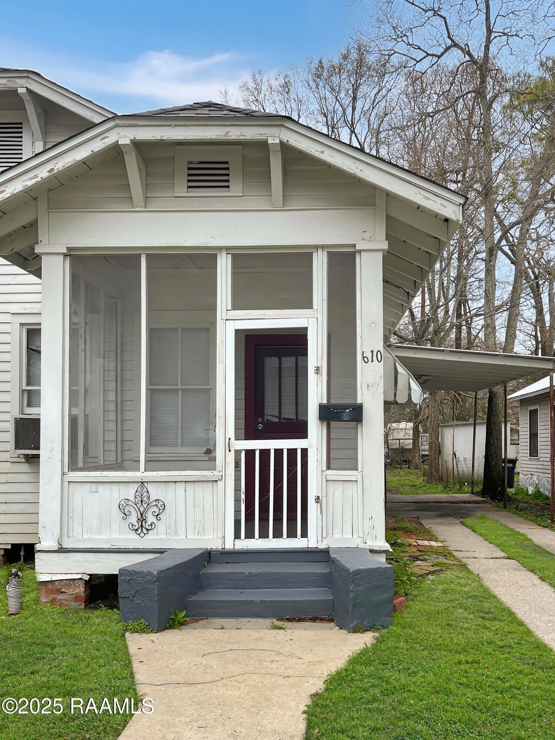 610 Charles St, New Iberia, LA 70560 - photo 1