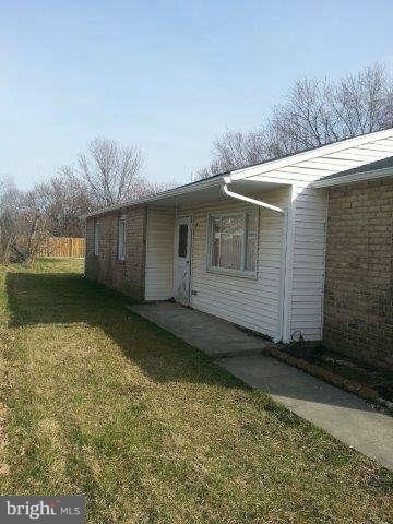 2121 Oak Rd, Sparrows Point, MD 21219 - photo 1