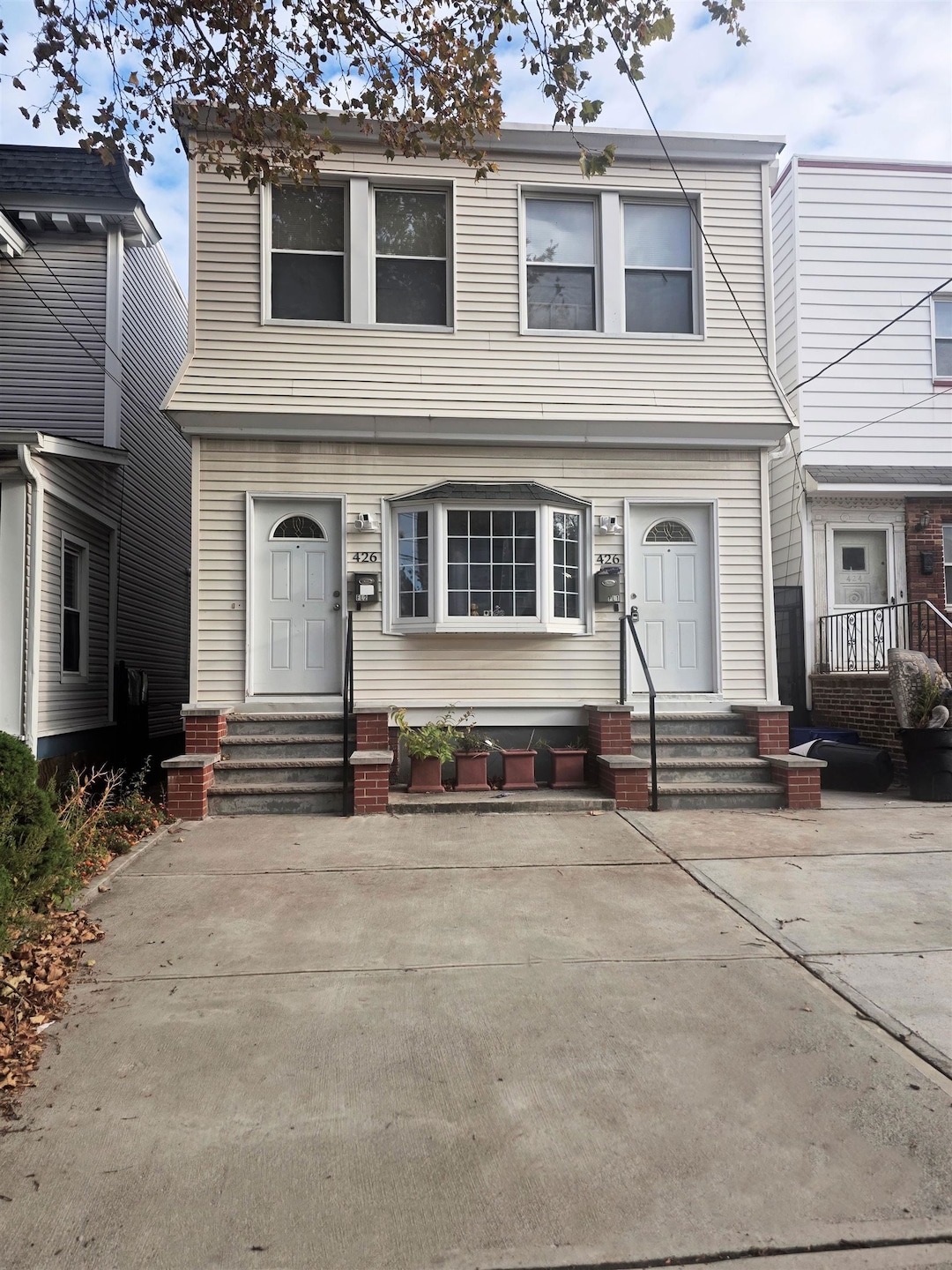 For Rent $2,700/month • Co-Listing Agent