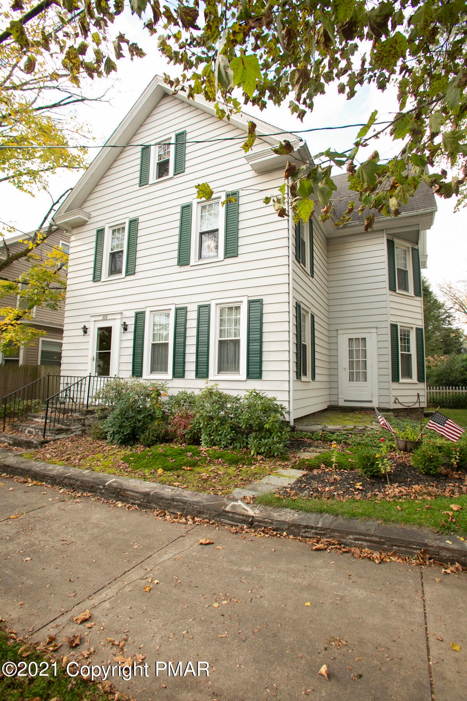 209 N 6th St, Stroudsburg, PA 18360 - photo 1