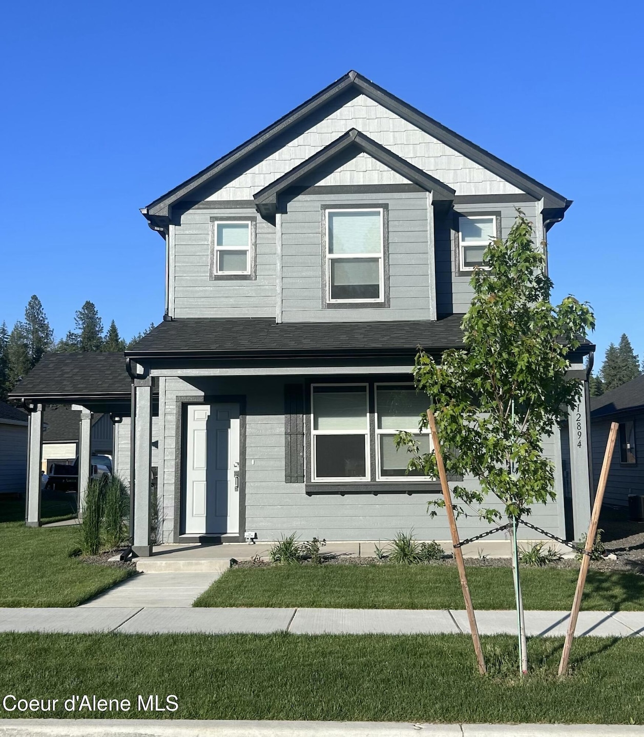Pending $469,990 • Co-Listing Agent