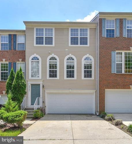 42757 Bennett St, Chantilly, VA 20152 - photo 1