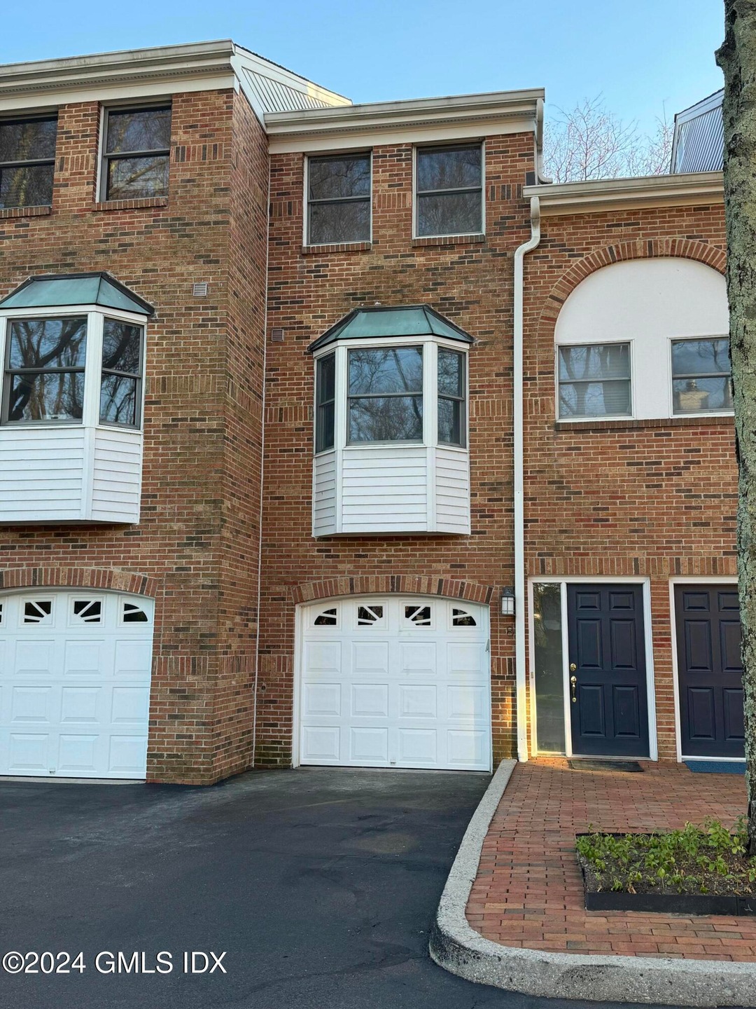 River Landing Apartments unit 8, Cos Cob, CT 06807 - photo 1