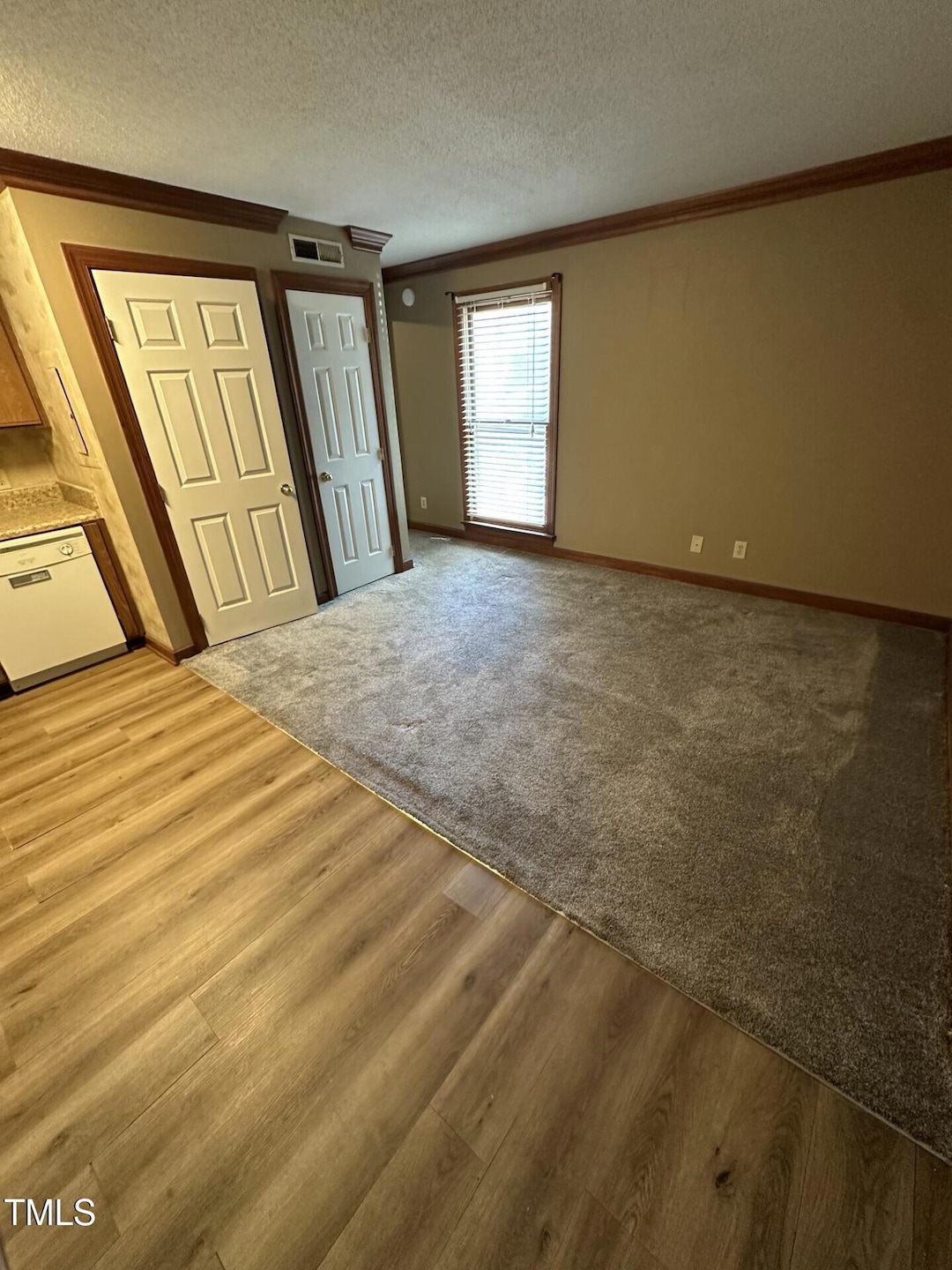 For Rent $1,095/month