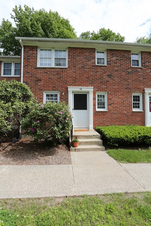 58 Hadley Village Rd unit 58, South Hadley, MA 01075 - photo 1