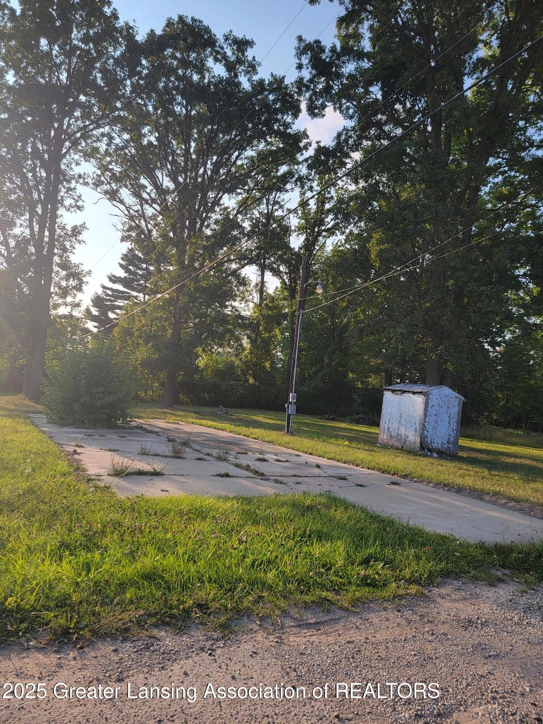 1039 Estey Rd, Beaverton, MI 48612 - photo 1