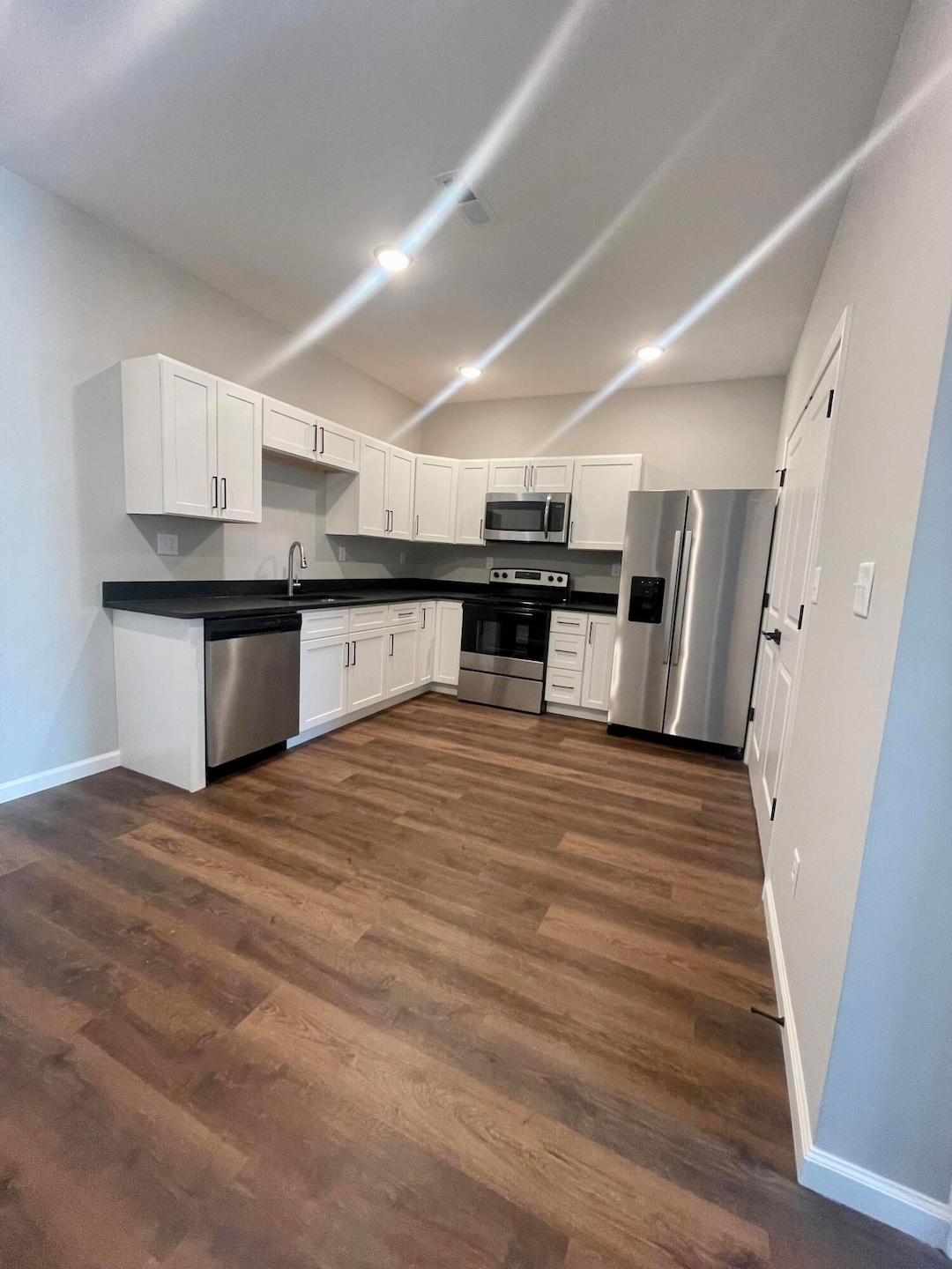 1BEDKITCHEN
