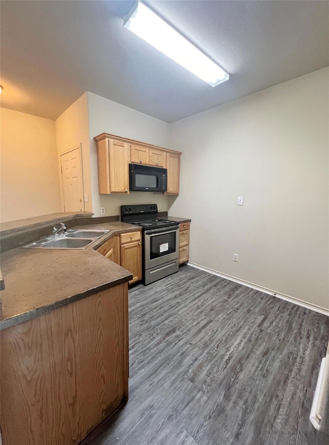 126 Sunburst Ct, Weatherford, TX 76087 - photo 1