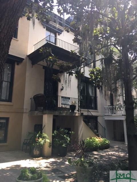 118 E Jones St unit Garden Unit, Savannah, GA 31401 - photo 1