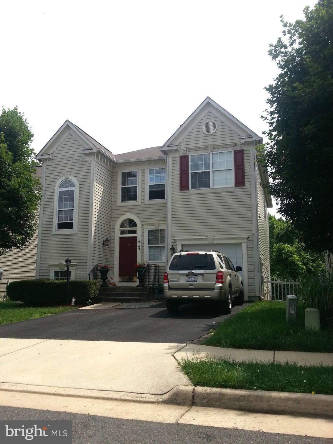 9109 Mineola Ct, Manassas, VA 20111 - photo 1