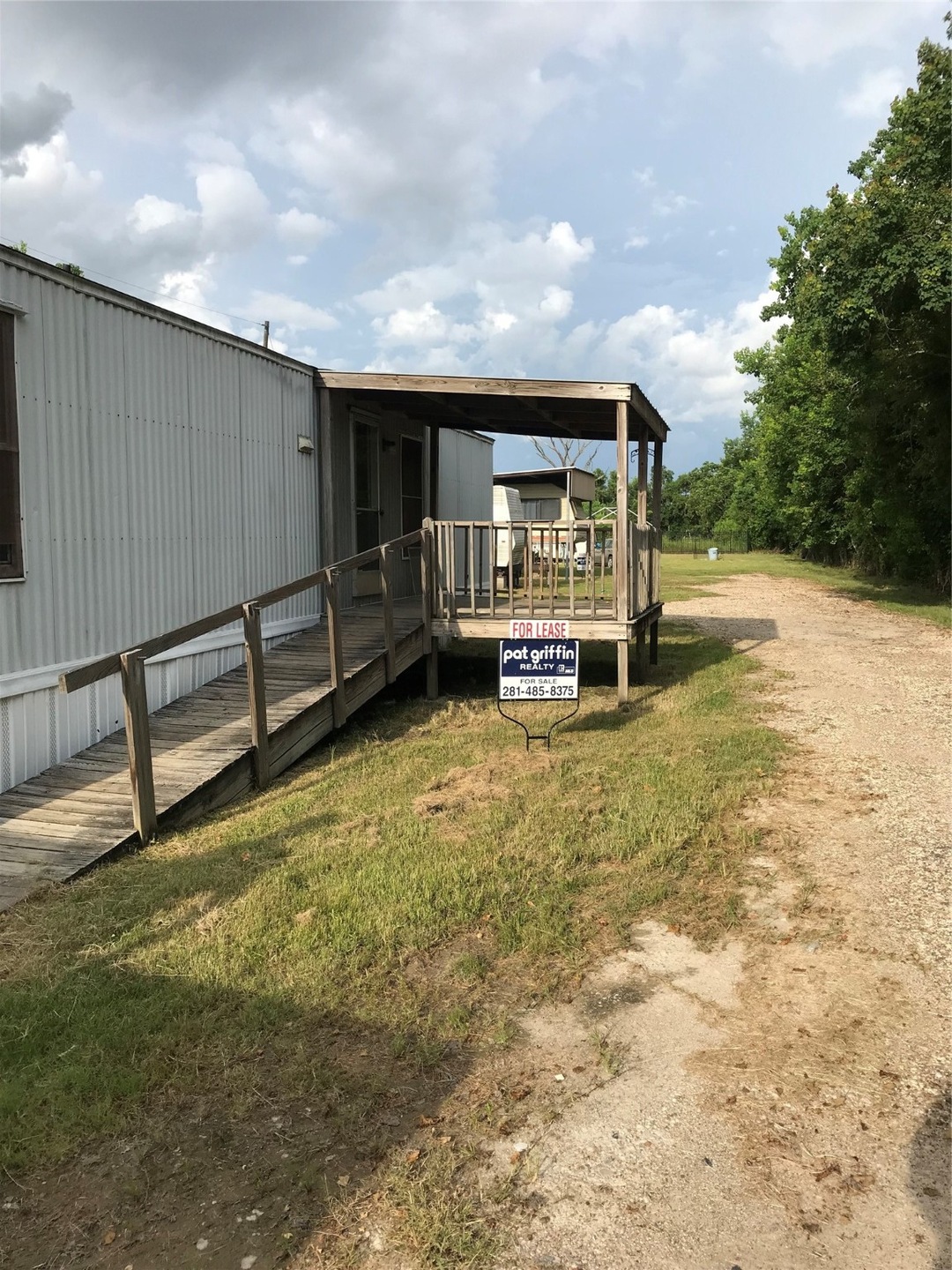 17025 Wellborne Rd unit C, Pearland, TX 77584 - photo 1