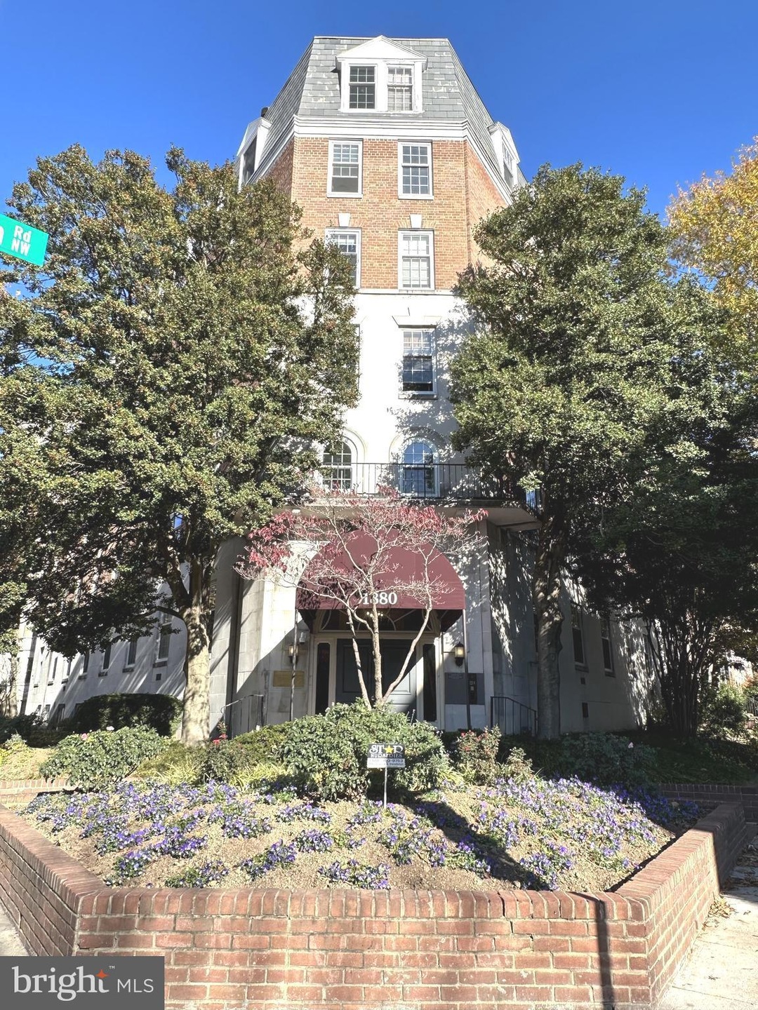 1880 Columbia Rd NW unit 502, Washington, DC 20009 - photo 1