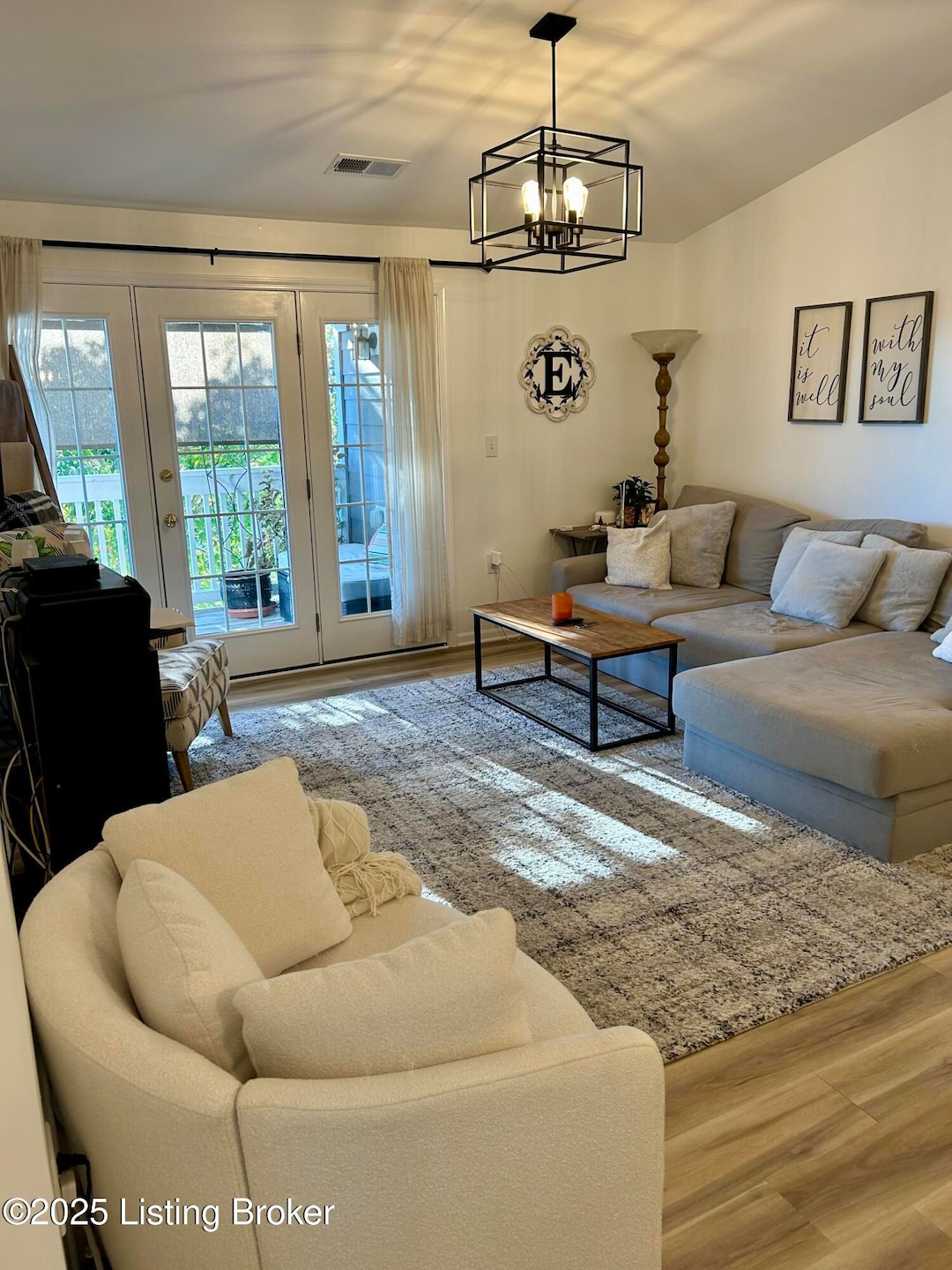 Under Contract $229,900 • Co-Listing Agent