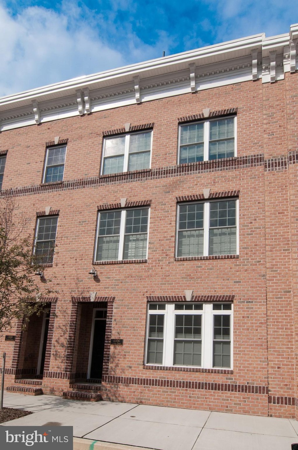 1306 Lowman St, Baltimore, MD 21230 - photo 1