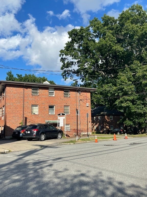 77 Wyman St unit F, Waban, MA 02468 - photo 1