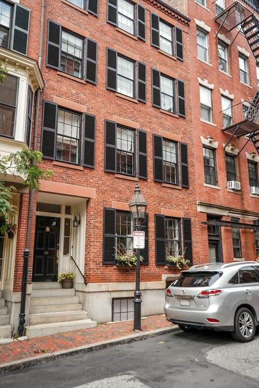 131 Myrtle St, Boston, MA 02114 - photo 1