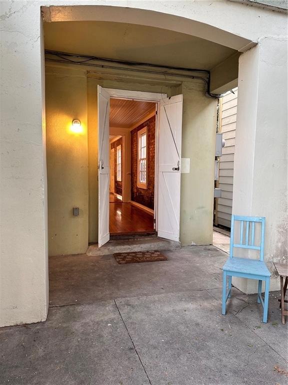 Front Door (bottom right unit)