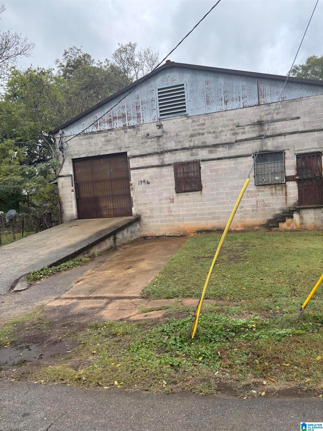 1792 Harrison Ave SW, Birmingham, AL 35211 - photo 1