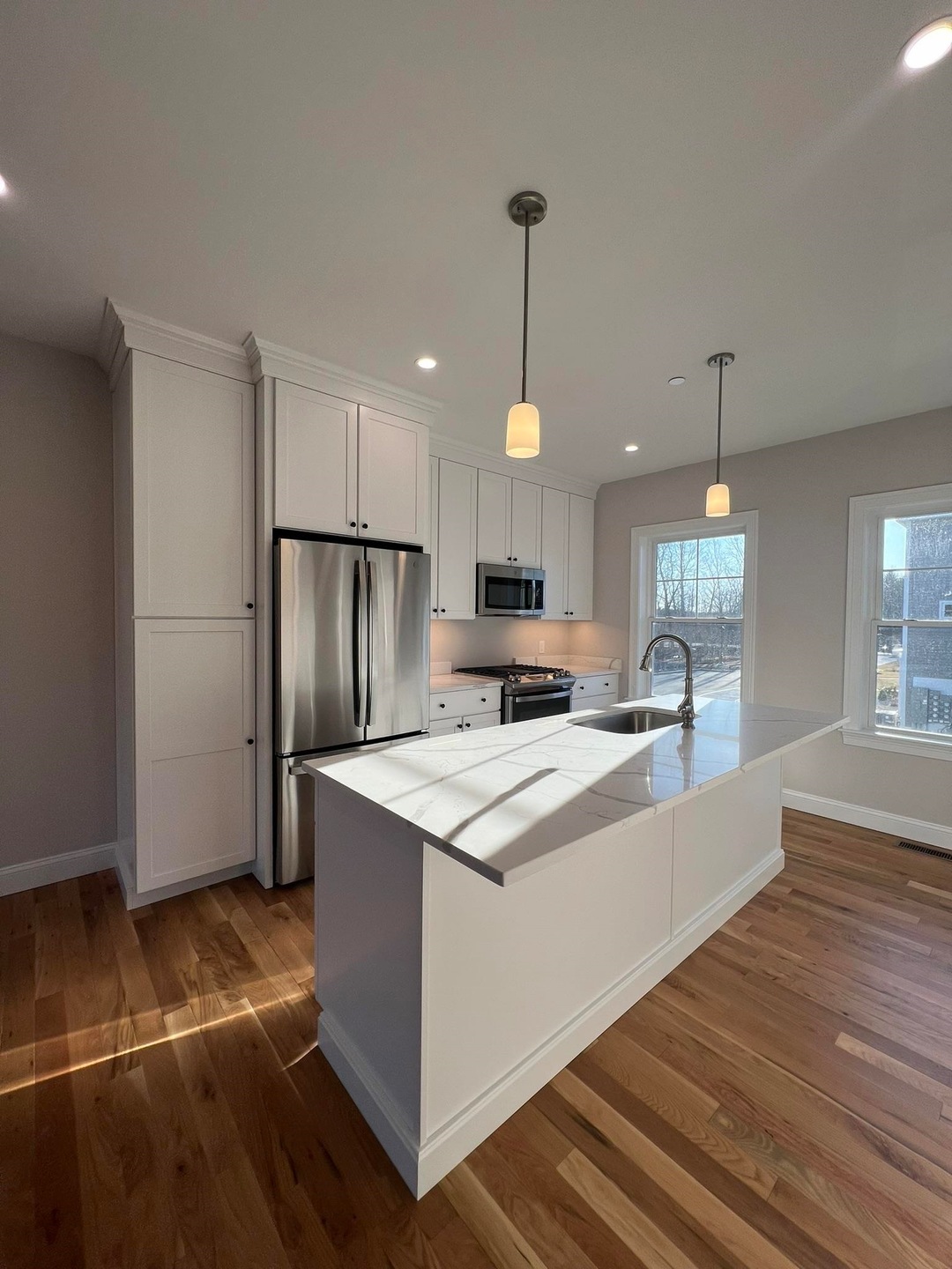 6 Juniper Ln unit 3, Portsmouth, NH 03801 - photo 1