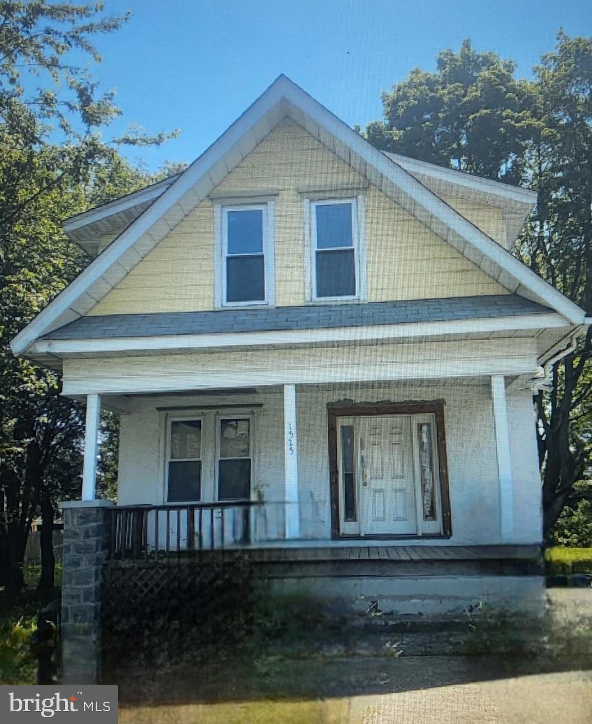 Under Contract $255,000