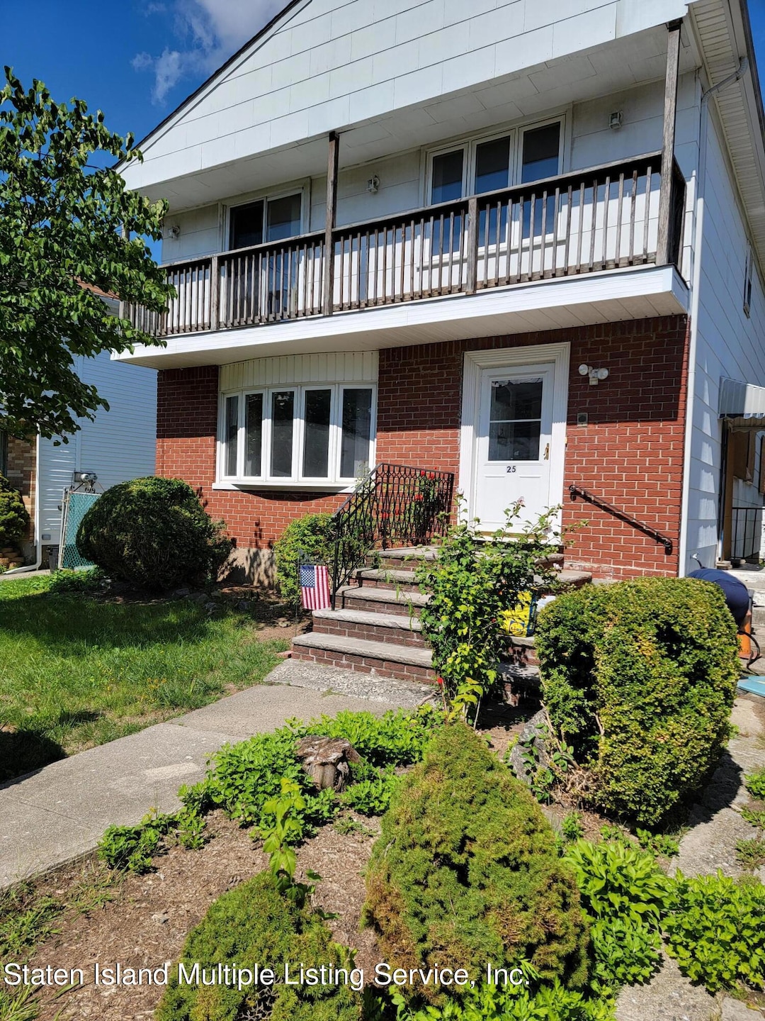 Welcome to 25 Dewhurst Street!
