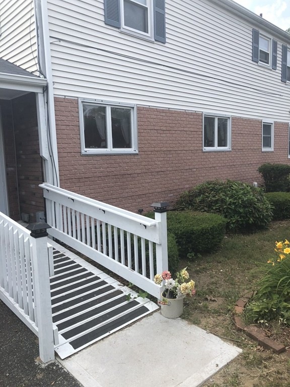 64 Brentwood Terrace, Chicopee, MA 01020 - photo 1