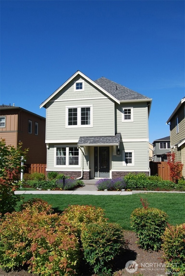 1596 NE Falls Dr, Issaquah, WA 98029 - photo 1